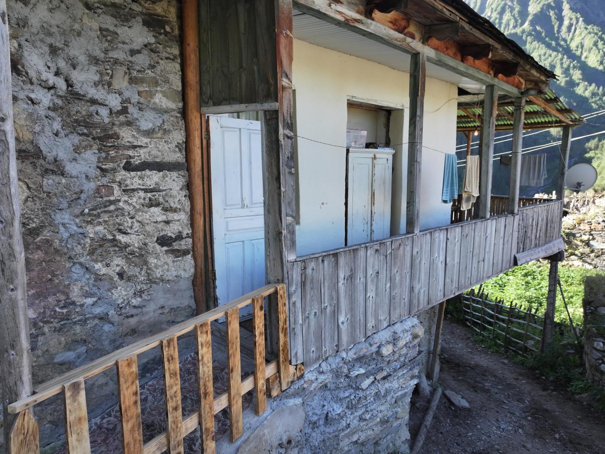 Guest House "Betqil" Adishi Exteriör bild